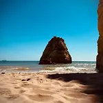Ana Sun Албуфейра